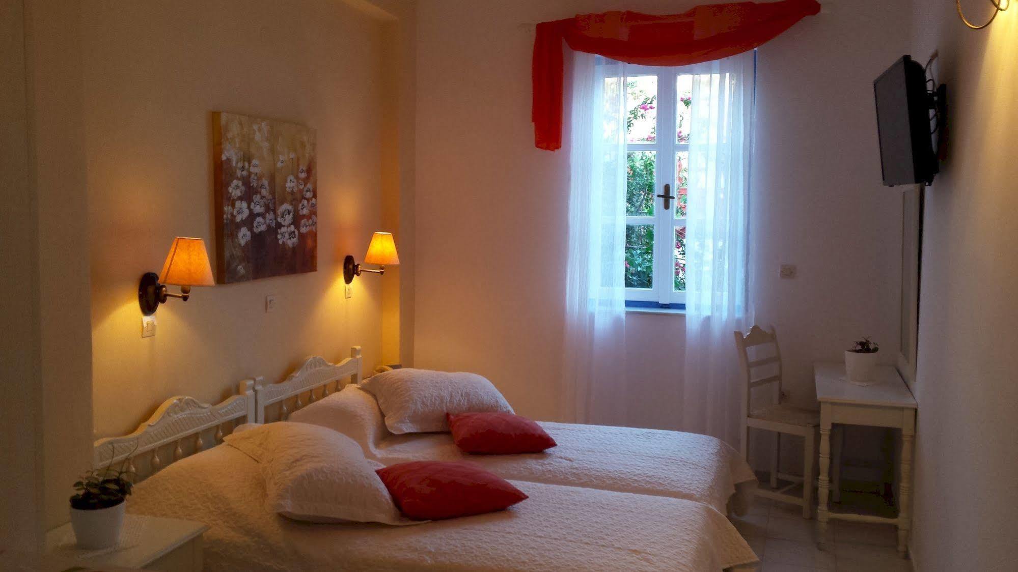 Ippokampos Hotel Hydra  Bagian luar foto
