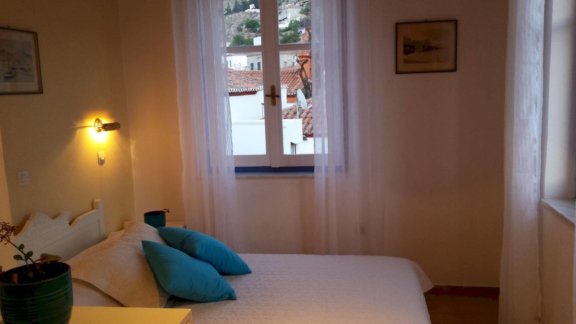 Ippokampos Hotel Hydra  Bagian luar foto